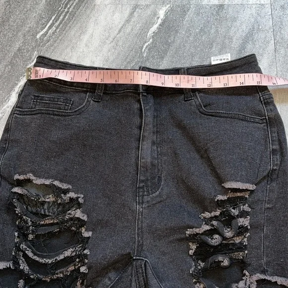 Shein Curve 0XL black high rise ripped denim shorts jean shorts stretchy - Picture 6 of 8